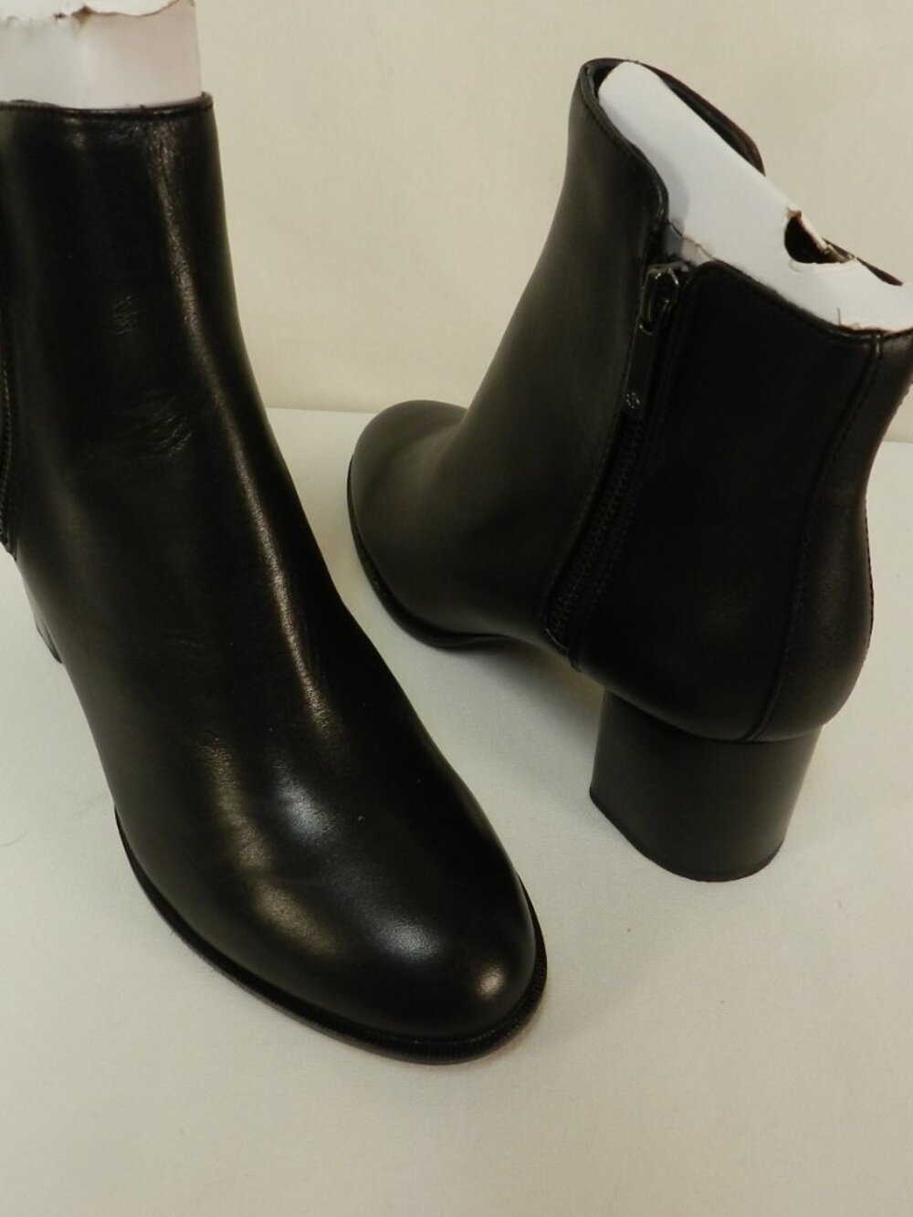 Shoes For Crews Lila Monica Leather Zip Bootie Slip Resistant Women NEW Size 8